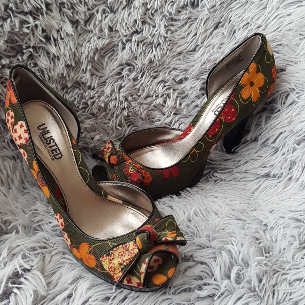 Multicolor corduroy flower peep toe heels